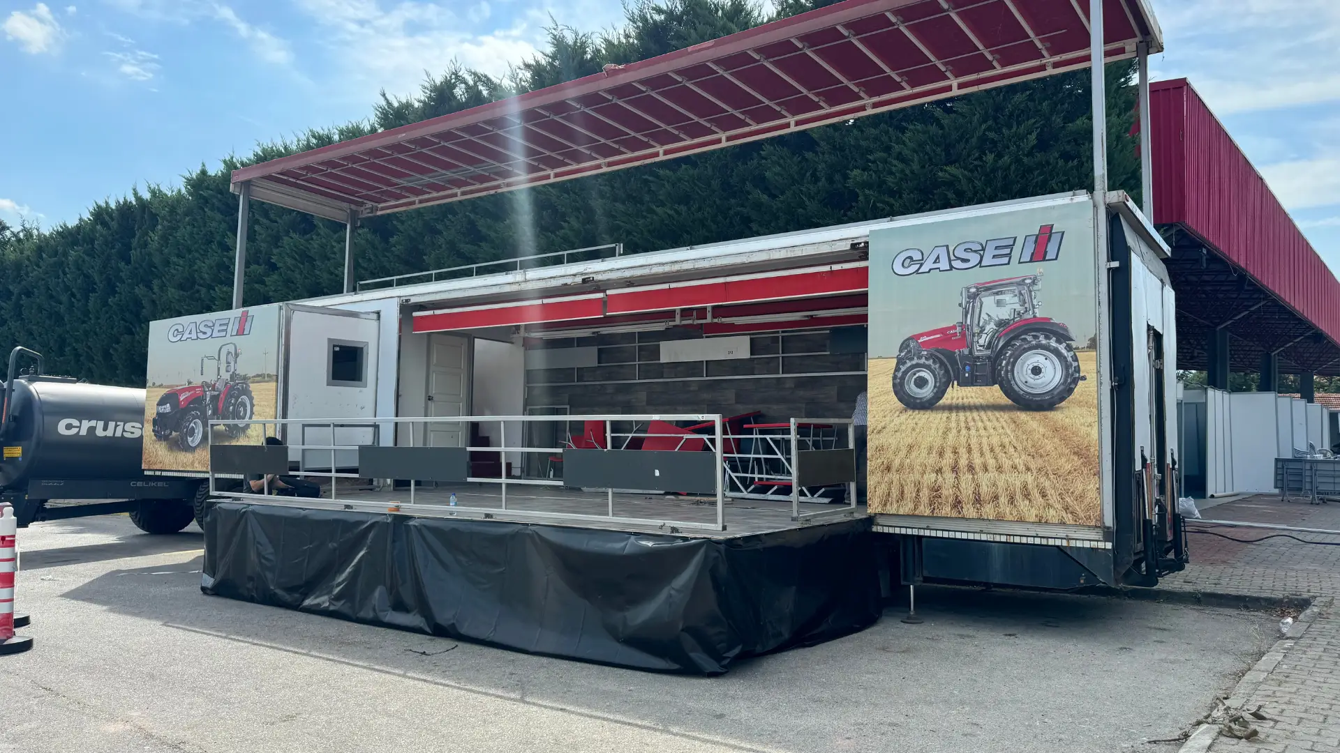 Mini Mobil Sahne Nedir, Hangi Etkinliklerde Kullanılır?